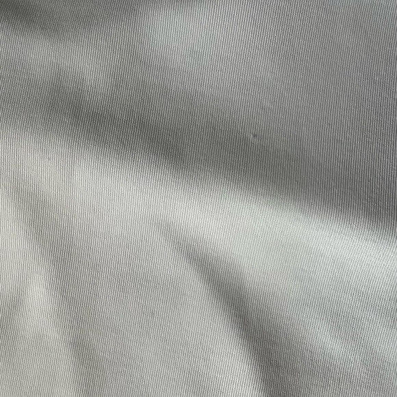 CAbi size medium blue crop blouse with busy darts - Picture 4 of 4